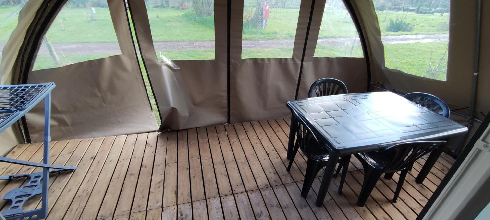 Camping Le Val Aux Fees - Broceliande Concoret Luaran gambar