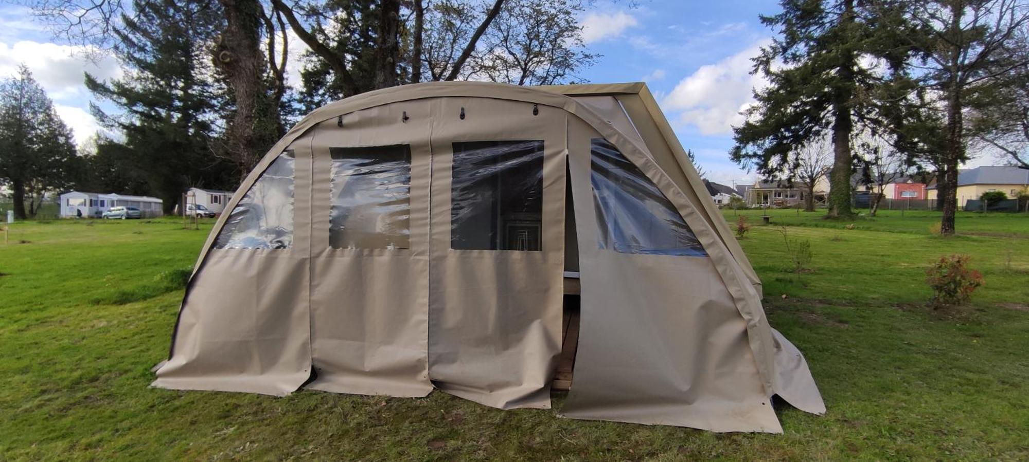 Camping Le Val Aux Fees - Broceliande Concoret Luaran gambar