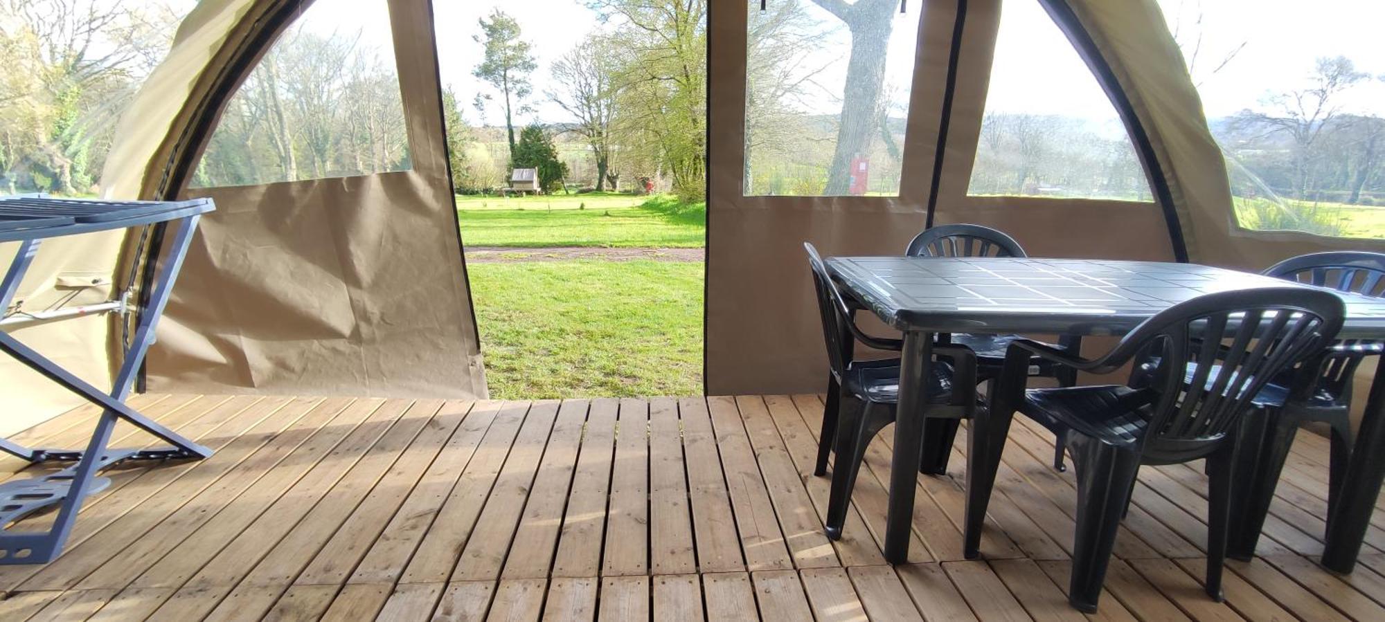 Camping Le Val Aux Fees - Broceliande Concoret Luaran gambar