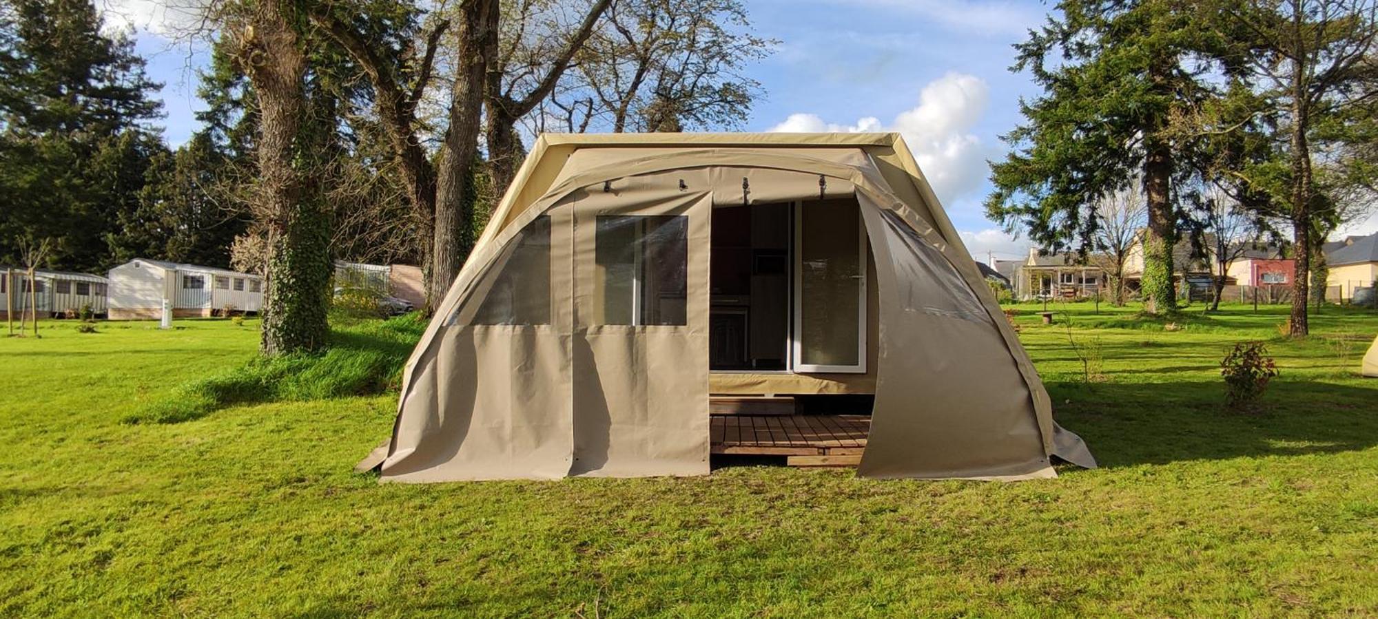 Camping Le Val Aux Fees - Broceliande Concoret Luaran gambar