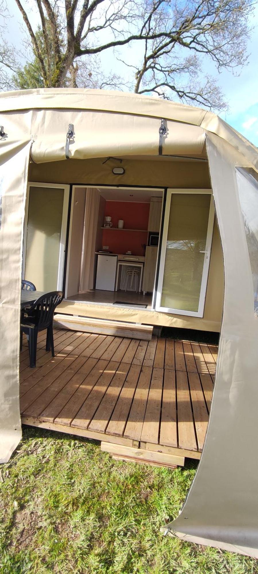 Camping Le Val Aux Fees - Broceliande Concoret Luaran gambar
