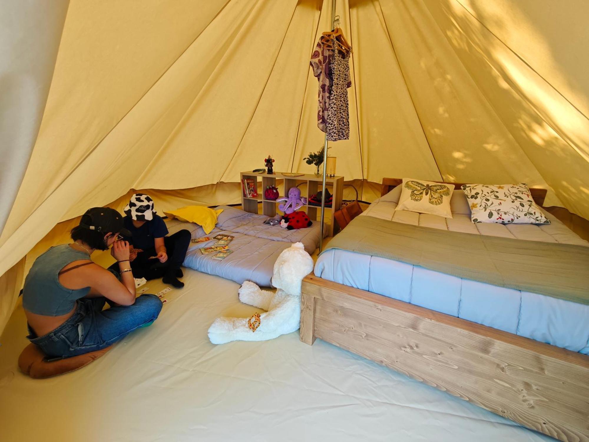 Camping Le Val Aux Fees - Broceliande Concoret Bilik gambar